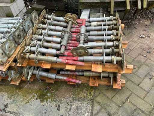 Layher Pedestal with Foot Spindle (36x)