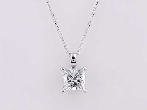 925 Silver White Pendant With Lab Grown Diamond