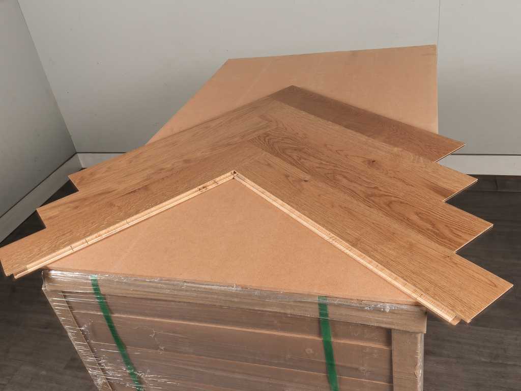 79 m2 Multiplank oak herringbone parquet - 660 x 110 x 14 mm