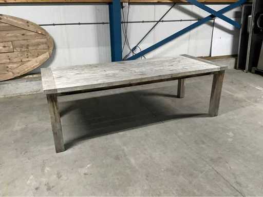 Masă de grădină din lemn tare