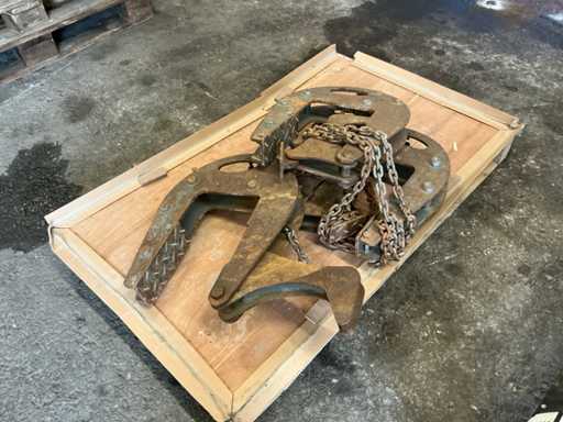 Supports de trou d’homme