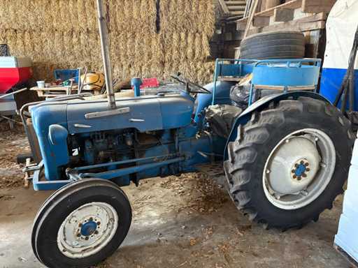 Fordson - Dexta - Zweiradantrieb für den Landtrakt