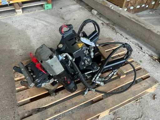 Baak Mechanisatie DKS05 tiltrotating yoke CW05