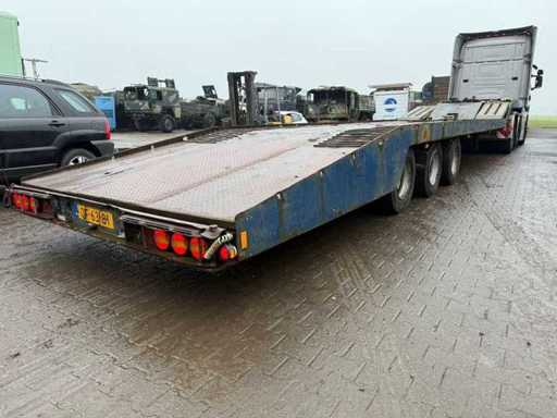 Burg - - Semi-trailer