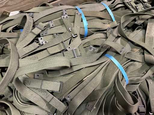 Lot de curele de teac?