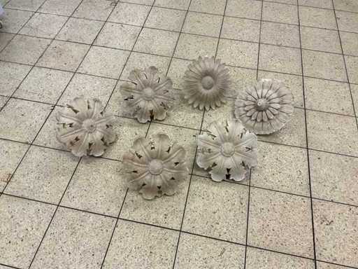 Natuurstenen ornamenten (6x)