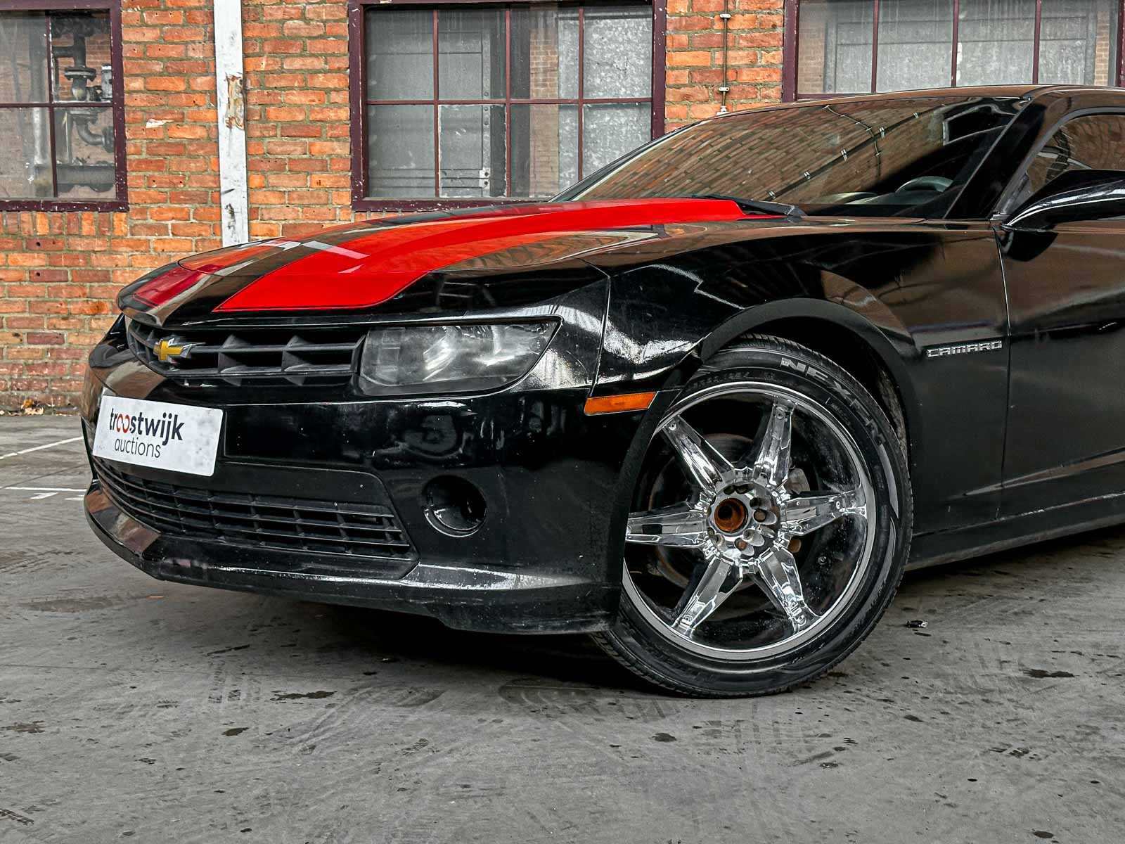 Chevrolet Camaro LS 3.6 V6 328pk 2014