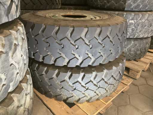 Continental Tire (2x)
