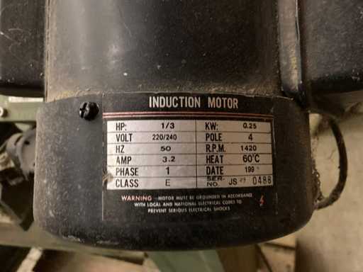 Maszyna do piły taśmowej