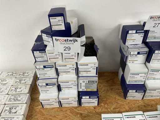 14 pudeł z do płyt gipsowych