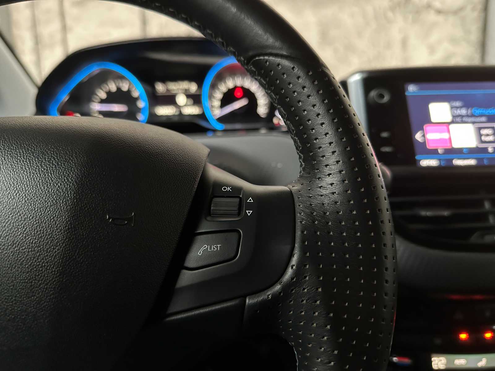 Peugeot 2008 1.2 PureTech GT-Line 109pk 2018, HLH-96-S