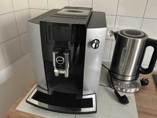 JURA E6 coffee machine