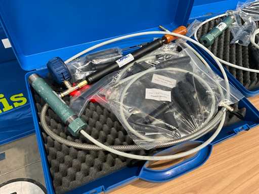 Divers matériaux d’installation de godets (4x)