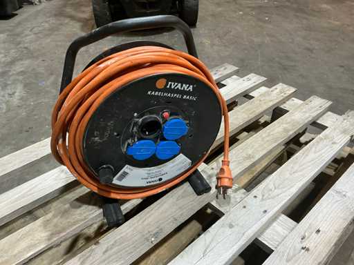 Bobina și cablul de prelungire Ivana de 40 de metri