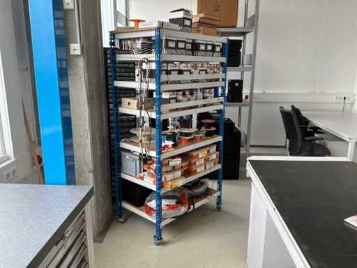 Mobile shelving