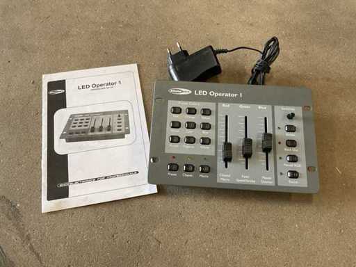 Showtec LED Operator 1 Tavolo di miscelazione della luce