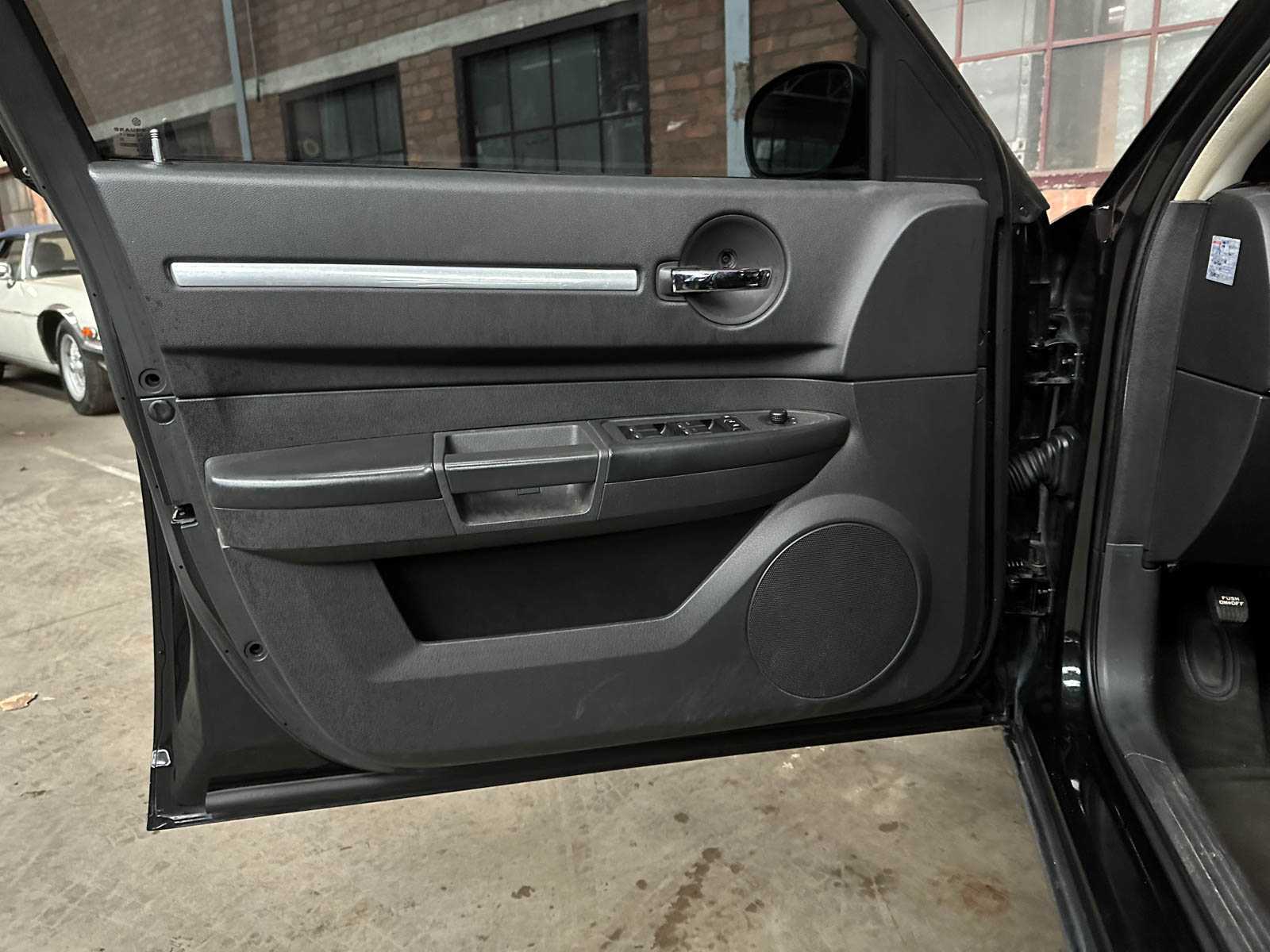 Dodge Charger SRT8 6.1 V8 425hp 2008 Youngtimer