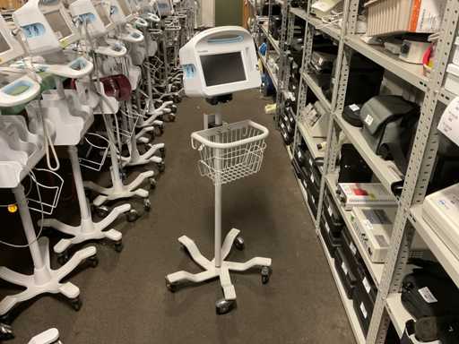 WelchAllyn Vital Signs 6000 series Patient Monitor