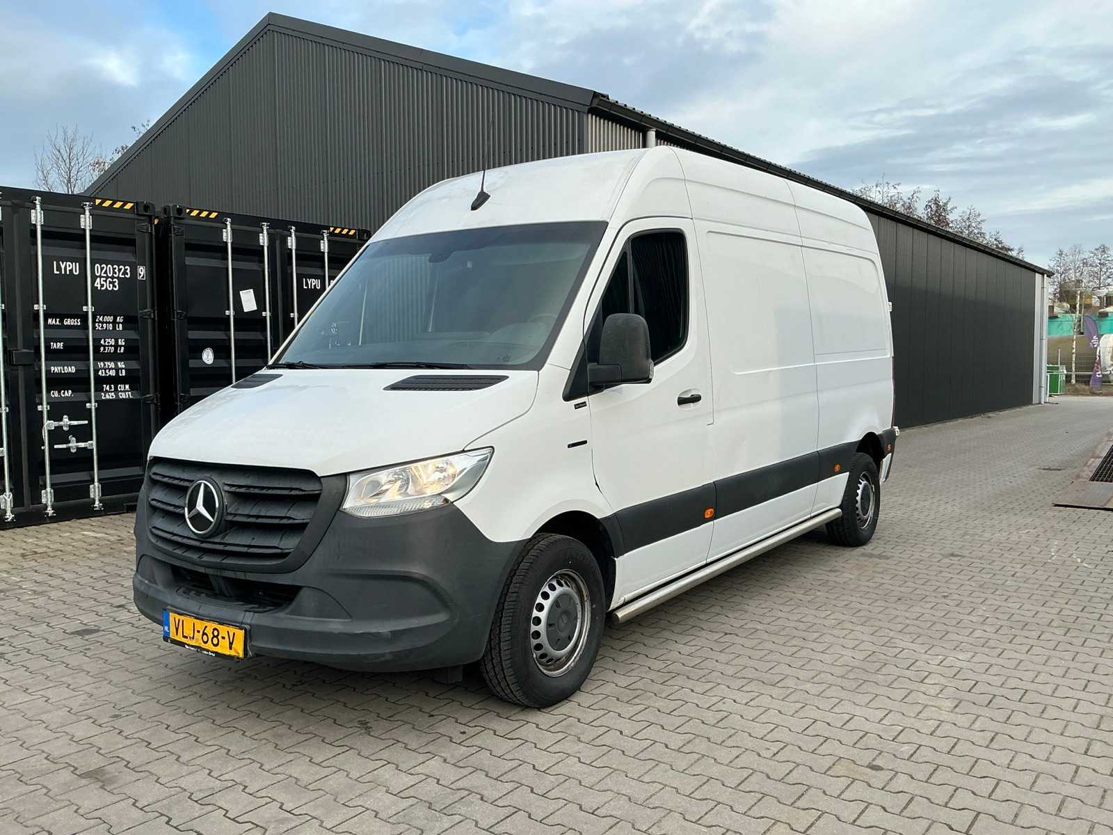 2021 Mercedes-Benz eSprinter L2H2 Commercial Vehicle