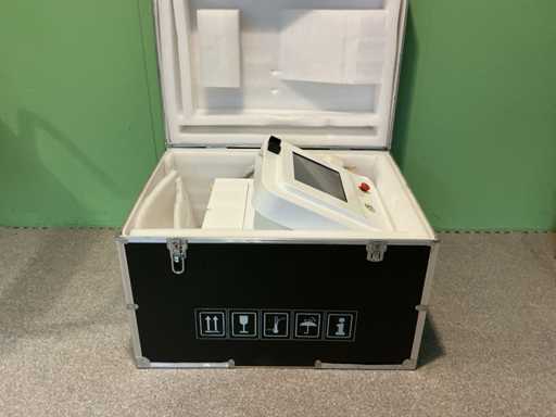 SHR Germania MD808 Pro Mobile Diodo Laser YOM 2020 per la depilazione