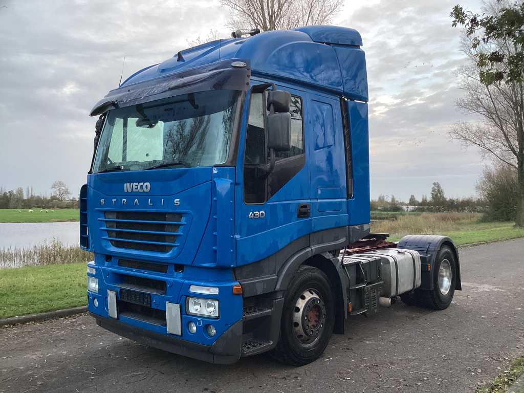 2004 Iveco Stralis 430 camion