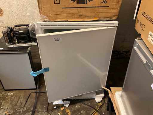 Liebherr UK 1720-20 Frigorifero blu navy