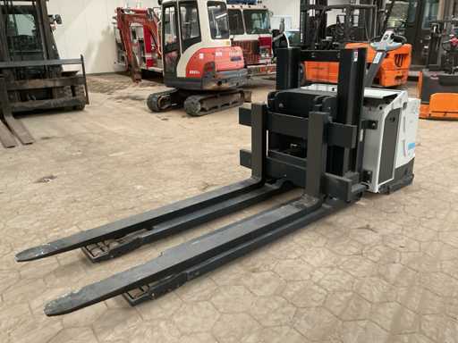 2019 UniCarriers SPB GL XT Stacker