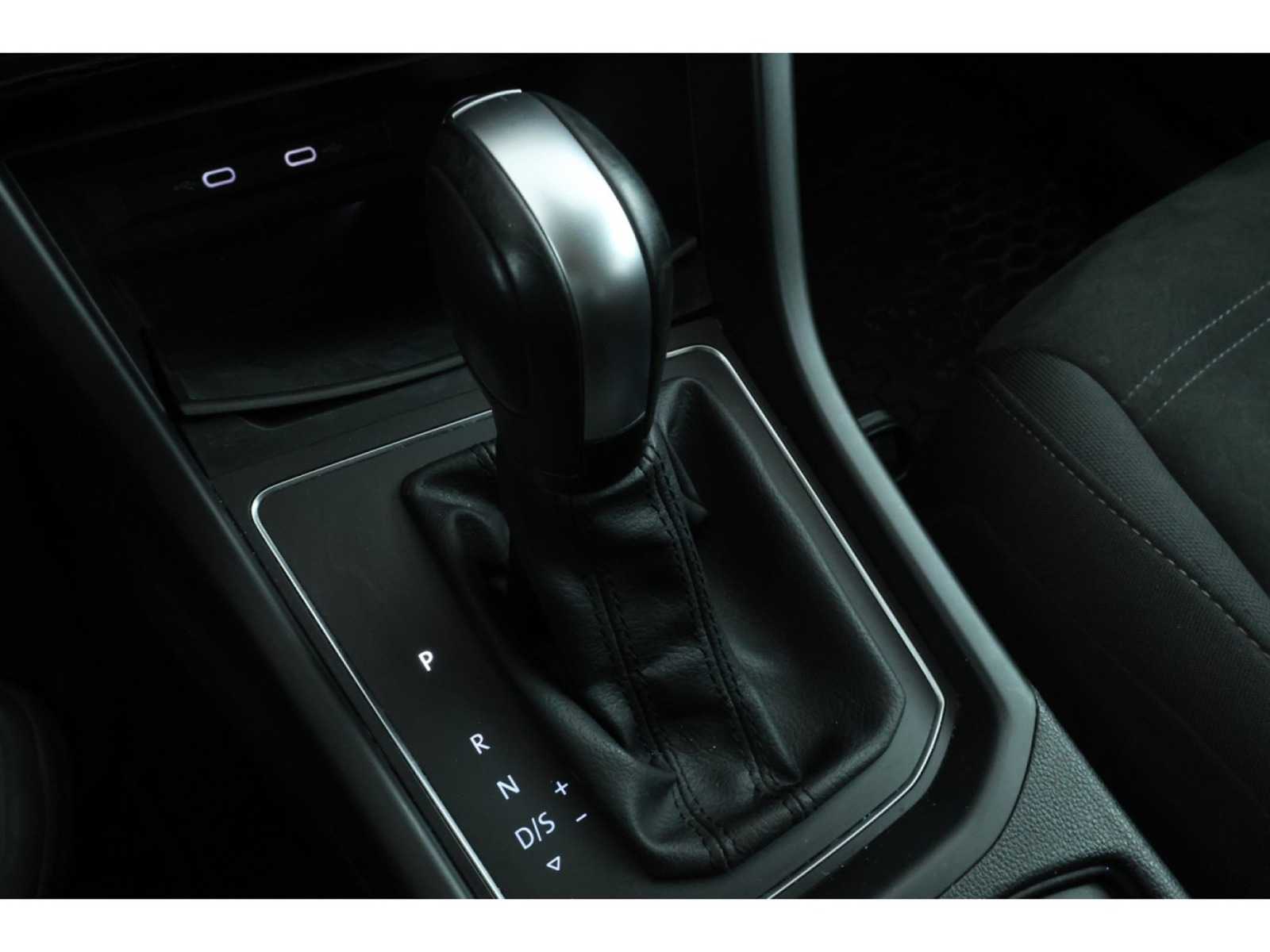 Volkswagen Touran Comfortline 2.0 TDI 150pk 2021, KFV-52-V