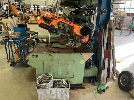 Scie à ruban Bewo MOD 250