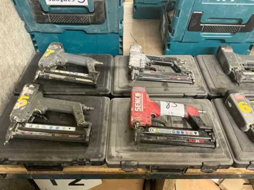 Senco Pneumatic tacker (4x)