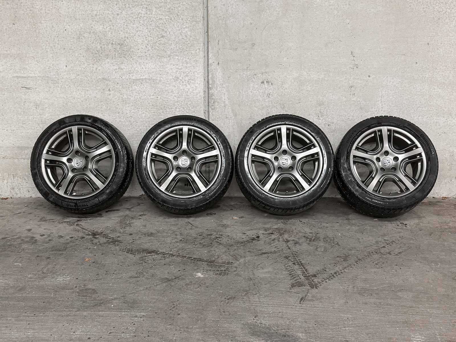 Porsche wielen set (Winterbanden) R19 Continental