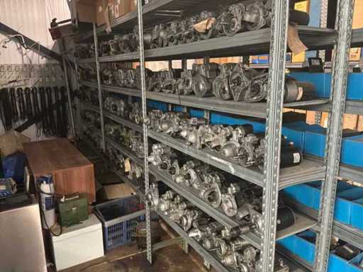 dynamo voor personenauto met 59 startmotoren (85x)