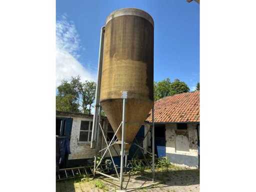 Grain silo