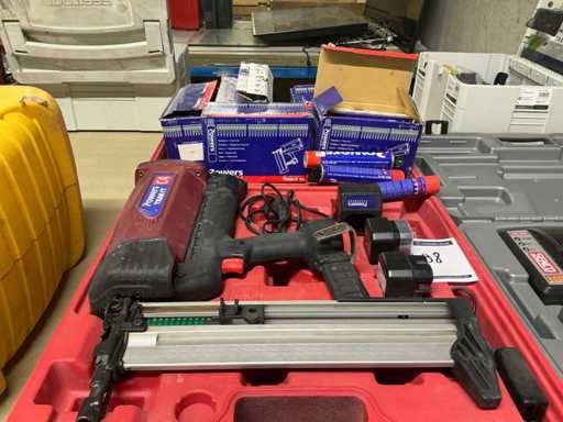 Napędza akumulator Trak-it C4