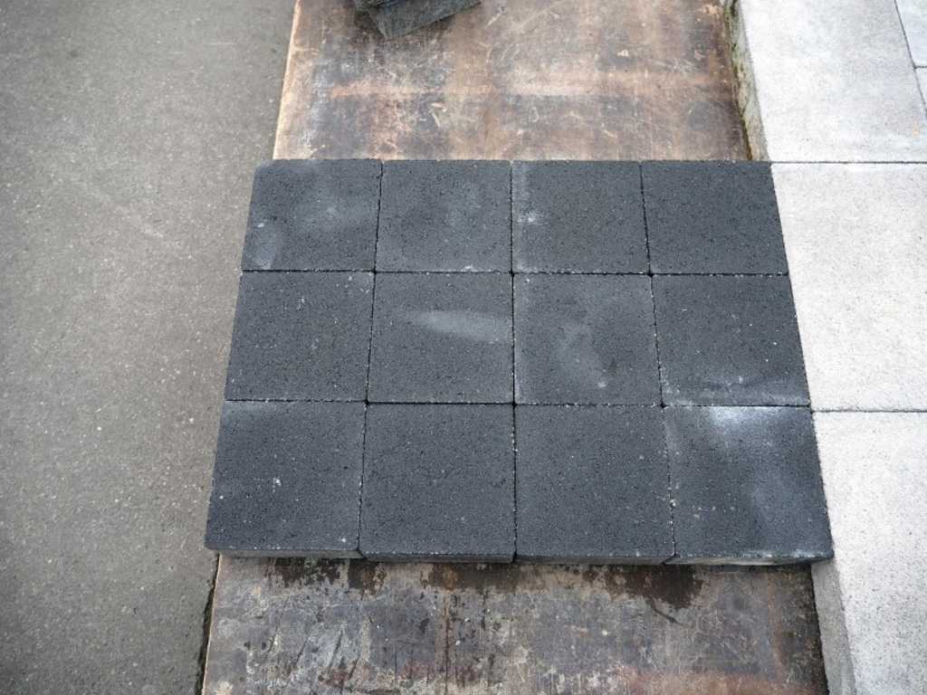 Concrete blocks 32,4m²