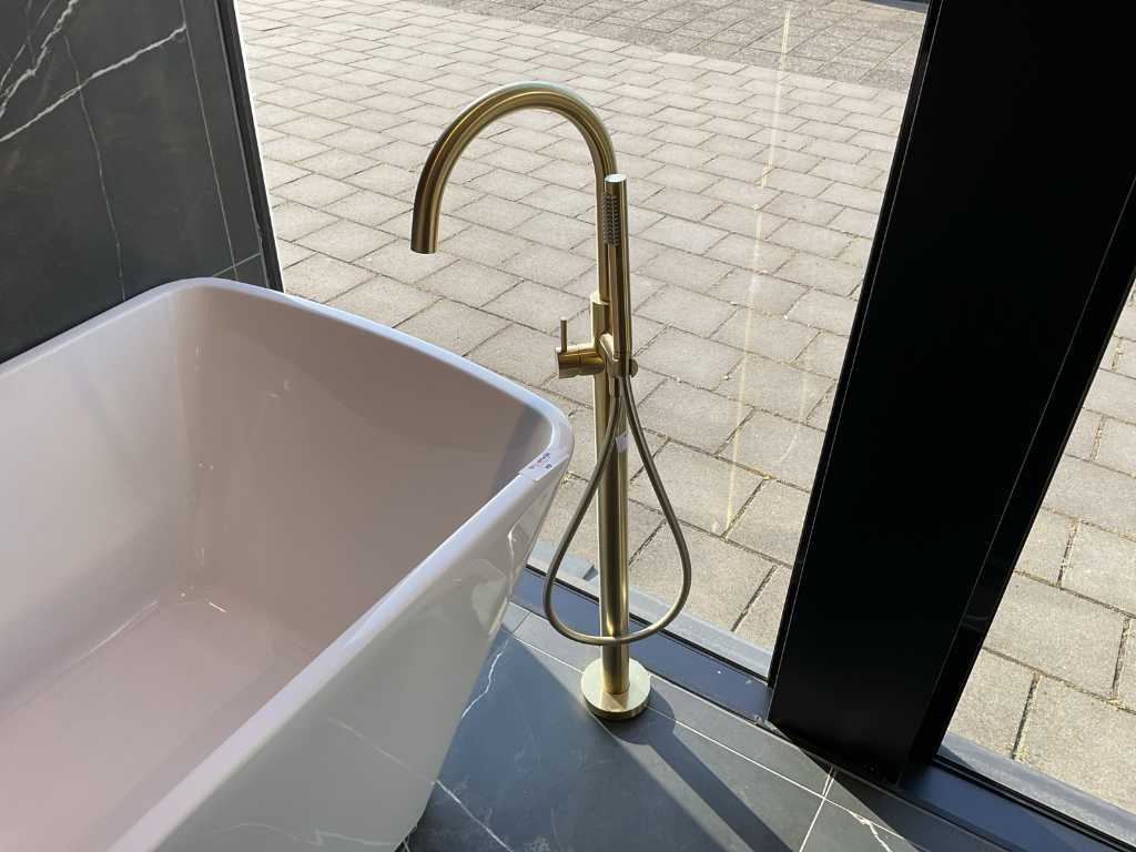 Regn Freestanding Bath Faucet