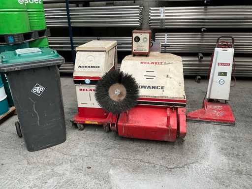 Lot de ma?ini de cur??at cu co? de gunoi (3x)