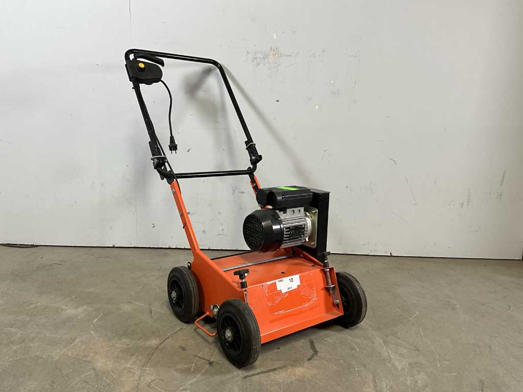 2018 Eliet E 401 Electric Verticuteermachine 40cm