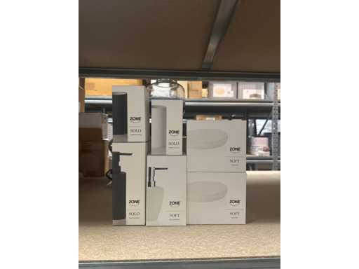 Zone Solo + soft Toilet Accessories