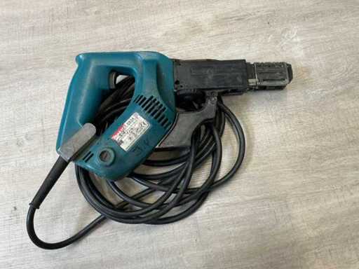 Șurubelniță automată Makita 6834