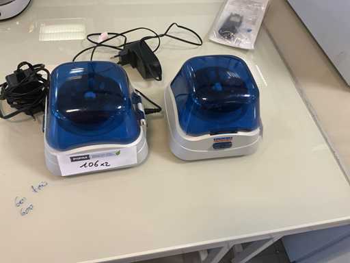 Set of 2 Mini Centrifuges