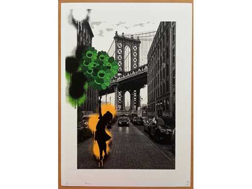 DEATH NYC : Bsnksy Girl with Ballon & Brooklyn Bridge