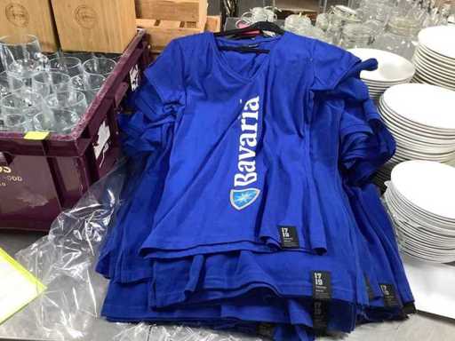 Bavaria-Trikots und -Brillen