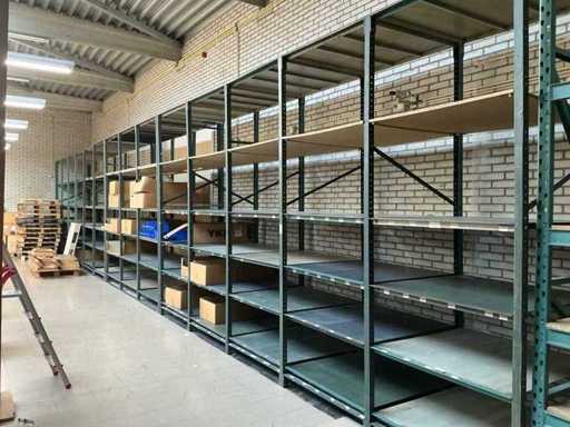 Warehouse rack 16m. 17 uprights, 70 beams.