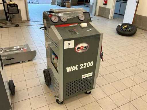 2016 Waouh ! Dispositif de test et de remplissage de la climatisation Wac 2200