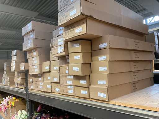 Lot de fleurs artificielles