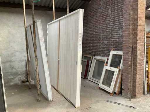 Frame & garage door
