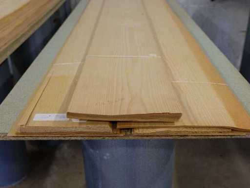 Autre bois et plaques /  Placage Sapin blanc Lot 13