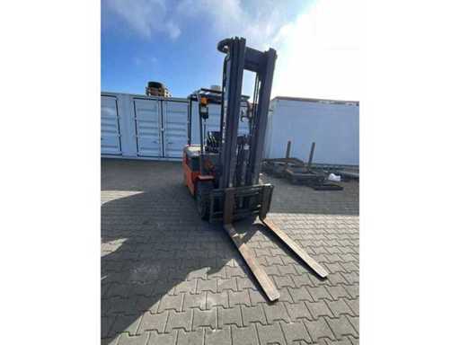 Heli CPD 30 HC2 heftruck