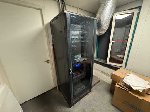 Patchkast met inhoud